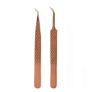 Ensemble de 4 pinces à épiler antistatiques en or rose avec grip diamanté pour extensions de cils, en acier inoxydable durable, outils de beauté personnalisables - Product Image 2