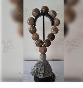 Guirlande décorative en résine pour table à manger Conception perlée artisanale pour la décoration du salon - Product Image 3