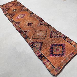 Tapis de 2,7 x 11,5 pieds, tapis turc vintage, tapis en laine patchwork orange - Product Image 2