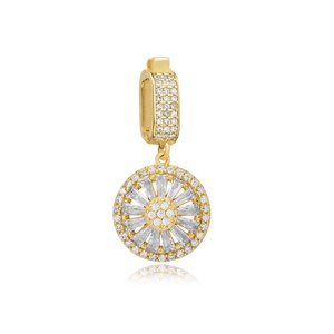 Baguette CZ piedra forma redonda colgante encanto para brazalete 925 plata esterlina joyería al por mayor - Product Image 1
