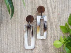 Pendientes artesanales de cuerno de vaca de búfalo para mujer, uso diario, patrón de mariposa Vintage para bodas, fiestas, aniversarios cristianos - Product Image 5