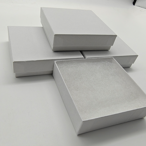 Z33wo 3-1/<span class=keywords><strong>2</strong></span> X3-1/2x15/16 50pcs Trắng Swirl bông đầy hộp giấy các tông Vòng đeo tay & Hộp nhẫn cho trang sức hiển thị bao bì - Product Image 4