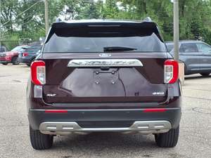 2023 F-ord Explorer XLT AWD - Product Image 6