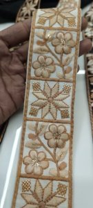 ลูกไม้ปักลายดอกไม้ที่ละเอียดอ่อนสำหรับทำชุดเดรส Product_genre พรีเมี่ยม - Product Image 5