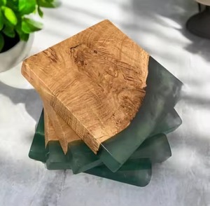 Dessous de verre en résine fabriqué à la main avec détail en bois naturel pour la cuisine décor de table de base de boisson élégant ensemble de style de vie en vrac - Product Image 2