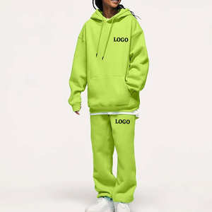 Venta al por mayor de chándal holgado mejor diseño de llegada de peso ligero personalizado Logotipo de impresión de las mujeres conjunto de chándal - Product Image 1