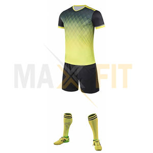 Uniforme deportivo juvenil de fútbol para hombres, Conjunto de Jersey de fútbol personalizado de calidad superior, Jersey de fútbol para niños de MAXFIT - Product Image 2