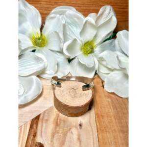 สร้อยข้อมือแฟชั่นเงินสเตอร์ลิงรูปหอยมุกหนามของแอรอน เดวิส - Product Image 4