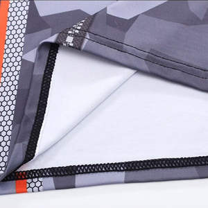 Profesional 100% poliéster Sport Wear Rash Guard para hombres Precio al por mayor Impresión de sublimación completa High Athletic Rash Guards - Product Image 6