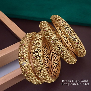 Bracelet jonc tendance en laiton plaqué or Bracelets de bijoux de mode Bracelets de haute qualité pour dames Bracelets de bijoux de main au prix d'usine - Product Image 1