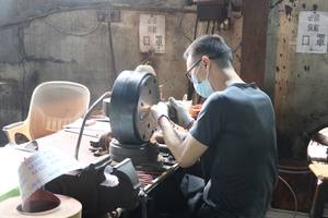 Fábrica de Herramientas de Extrusión de Aluminio de Precisión para Aplicaciones OEM - Product Image 4