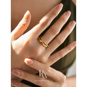Conjunto de Anillos Delicados de Oro para Uso Diario, Anillos Ondulados Apilables Resistentes al Agua y al Deslustre con Incrustaciones, Anillo Antiestrés, Regalo - Product Image 6
