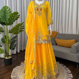 ชุดชาราราดีไซเนอร์ ชุดพื้นเมืองสุดหรู ชุดเดรสที่กำลังเป็นที่นิยม - Product Image 1