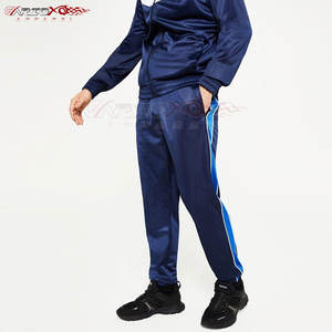 Survêtement en polyester pour hommes avec veste à fermeture éclair et pantalon de jogging pour une performance active quotidienne Survêtement en polyester deux pièces pour hommes - Product Image 5