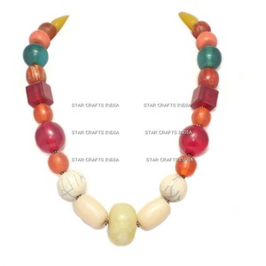 Top classement bijoux à la mode en gros à la main boule d'or géométrique perles de bois collier de SCI - Product Image 6