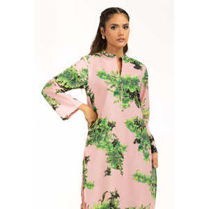 ชุดเซ็ตผ้าแคมบริคพิมพ์ลายสีชมพูสำหรับผู้หญิง สไตล์ลำลอง เสื้อแขนสามส่วนพร้อมกางเกงขาสั้น 2 ชิ้น ดีไซน์ไม่มีปก เหมาะสำหรับฤดูใบไม้ผลิ/ฤดูร้อน - Product Image 4