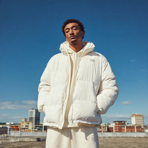 เสื้อแจ็คเก็ตพัฟเฟอร์ทรงหลวมสำหรับฤดูหนาว เสื้อผ้าสตรีทแวร์ผู้ชาย เสื้อโค้ทพัฟเฟอร์ทรงบับเบิ้ล เสื้อแจ็คเก็ตพัฟเฟอร์บุใยสังเคราะห์สำหรับผู้ชาย - Product Image 1