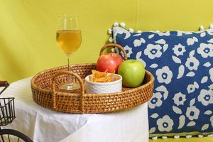 Plateau de service pour la table à manger à la maison, plateau rond décoratif avec poignées, plateau festif pour les fêtes, Diwali - Product Image 5