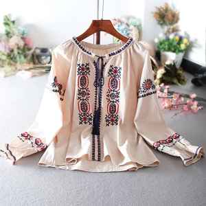 Nouvelle tunique d'été à broderie florale pour femmes, tunique courte à col rond, décontractée, à manches longues, 2022 - Product Image 2