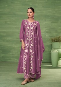 Salwar Kameez traditionnel en georgette fleurie, costume de mariage avec broderie pour les Indiennes et les Pakistanaises pour toutes les occasions - Product Image 5