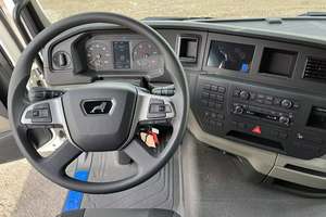 2024 MAN TGS 33 400 BB CH 6 4 Camión cisterna de agua USADO - Product Image 5