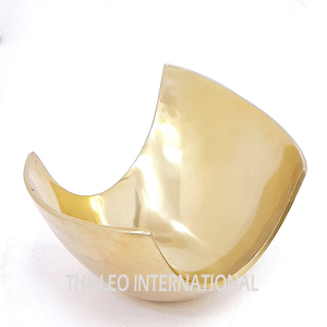 Bol en laiton et acier inoxydable, forme ronde, brillant, poli, martelé, moderne, de qualité supérieure, à deux compartiments - Product Image 6