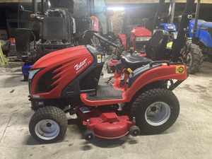 รถแทรกเตอร์สำหรับงานเกษตร ZETOR CRYSTAL 170 HT 20 ขับเคลื่อนสี่ล้อ มีจำหน่าย - Product Image 2
