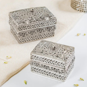 Wedding <b>Decorative</b> Metal Silver Plated Frame Round Dry Fruit Candy <b>Box</b> with Lid Dried Fruit Snack Serving <b>Storage</b> - Product Image 1