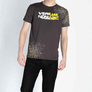 Camiseta de algodón 100% personalizada para hombre, camiseta de gran tamaño de alta calidad con hombros caídos, 220 gramos, patrón sólido, ajuste holgado, estilo informal en blanco - Product Image 6