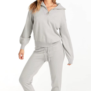 Ensemble 2 pièces à la mode pour femmes personnalisé respirant 350 GSM Joggers pantalons de survêtement avec survêtements coupe-vent pour l'hiver écologique - Product Image 1