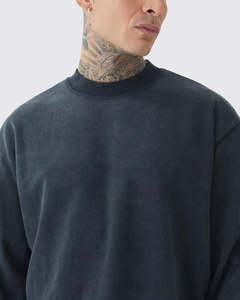 Sudaderas de hombre en color gris oscuro de moda, tela 100% algodón de alta calidad, cuello redondo, estilo oversized para uso en invierno. - Product Image 6