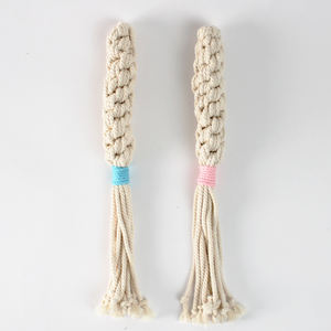 Juguete de cuerda de algodón para perros con cuerpo trenzado y borlas, fomenta la exploración, la masticación y el interacción, hecho en Vietnam - Product Image 4