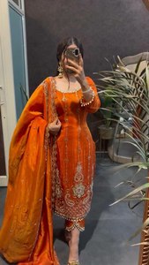 Salwar Kameez en soie non cousu de qualité supérieure, spécial Raksha Bandhan / Tenue ethnique de haute qualité pour les occasions de fête - Product Image 2