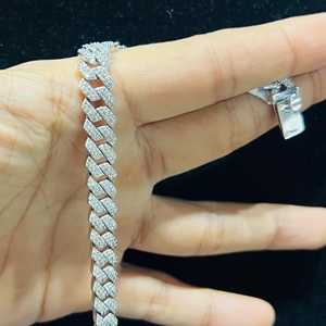 Pulsera de Cadena Cubana de Diamantes Naturales Certificados por Terceros VDS en Oro Sólido de 14K/18K con Corte Brillante Unisex - Product Image 5