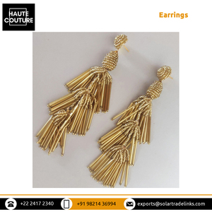 Taille et couleur personnalisées possibles pour les boucles d'oreilles longues fabriquées à la main avec des glands de perles tubulaires pour les tenues de soirée des femmes - Product Image 3