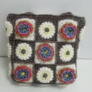 Venta al por Mayor de Fábrica, Nueva Bolsa de Flores de Peluche Tejida a Crochet, Color Marrón, Hecha a Mano, Regalo para Navidad, Año Nuevo, Día de San Valentín 2025 - Product Image 5