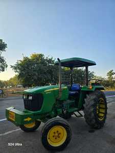 Tractor Agrícola John Deere 6130R 4x4, Tractor de Arrastre de 70HP con Transmisión por Engranajes, Alta Productividad, 3 Años de Garantía - Product Image 2