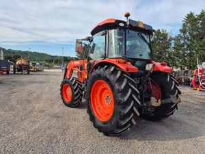 Tracteur agricole Kubota M5112 110 CV 4x4 diesel neuf et d'occasion avec cabine et chargeur frontal à vendre - Product Image 3