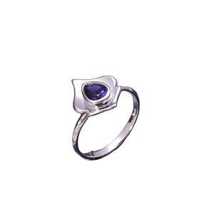 Bague en argent sterling 92.5, belle pierre naturelle bleue Iolite, bijoux de 2.3 grammes, véritable pierre de naissance, cadeau fait à la main - Product Image 1