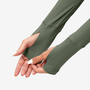 Tops cortos de entrenamiento OEM para mujer, ropa de fitness de gimnasio de tela transpirable, ropa de verano personalizada con impresión de logotipo y opciones de etiqueta privada - Product Image 4