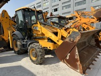 Chargeuse-pelleteuse JCB 3CX dans Max Unique Construction & Machines de Construction