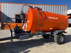 Remolque de succión y transporte de estiércol al vacío alimentado por tractor de 6 toneladas - Product Image 3