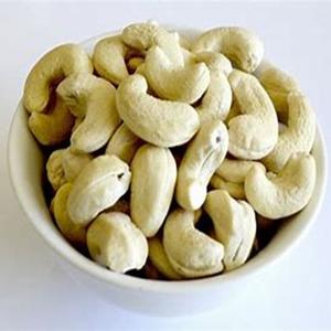 Noix de cajou crues naturelles grillées de qualité W320 pour une utilisation culinaire chez Affordab - Product Image 4