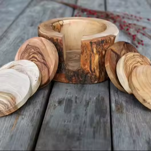 แผ่นรองไม้สี่เหลี่ยมคลาสสิกจากครีสเซนต์ คราฟต์ส เพื่อปกป้องพื้นผิวจากเครื่องดื่มร้อนและเย็น - Product Image 1