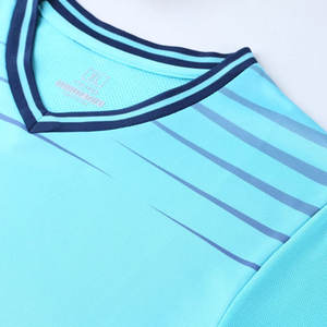 Vêtements de sport de dernière conception, uniformes de football, vêtements de football de haute qualité, uniformes d'équipe en matériau durable pour adultes - Product Image 3