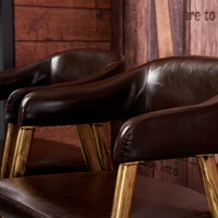 Chaises de restaurant, bar et café modernes avec assise en cuir et structure en métal noir pour table à manger