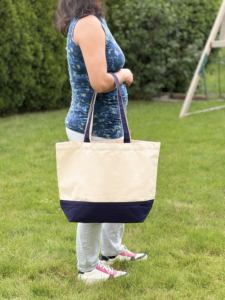 Bolsa de Lona Reutilizable con Diseño Reforzado, Asa Superior y Múltiples Opciones de Asas para Compras y Uso en la Playa - Product Image 3