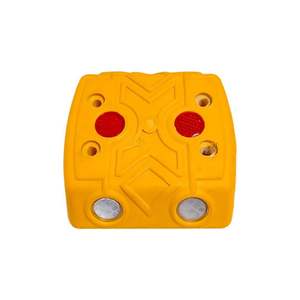 10-pack <b>Plastic</b> Square Road <b>Studs</b> - Product Image 2