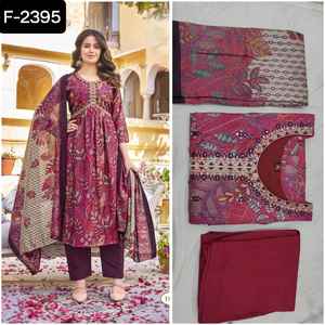 Las mujeres más hermosas usan un conjunto de Kurtis ready made con impresión digital Chanderi Dupatta de talla grande disponible en satén opaco Kurtis - Product Image 5