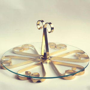 Increíble bandeja de servicio de plata de metal con forma redonda de mango dorado para bandejas de servicio de comida y bebida de mesa de hogar y hotel - Product Image 4